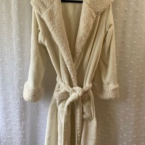 Pottery Barn Robe